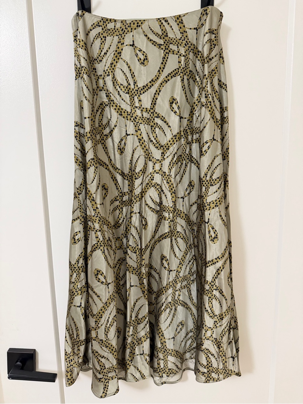 H&M Sage Green and Olive Printed Circle Skater Skirt